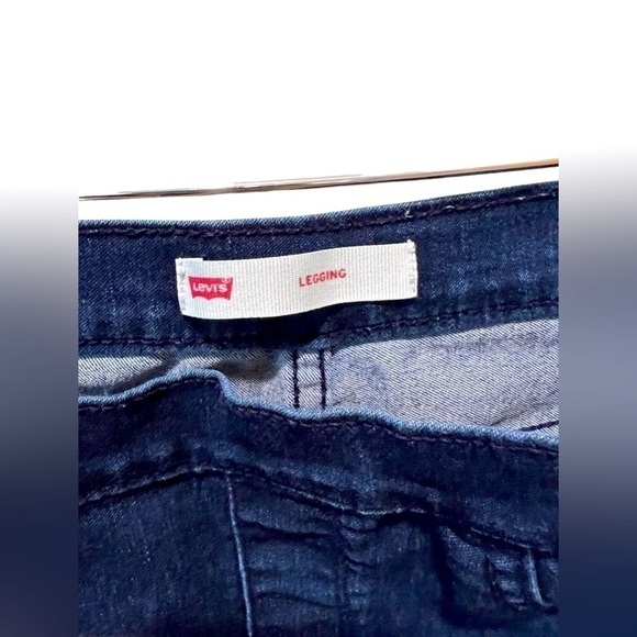 Levi’s juniors Jeggings like new, dark blue denim jeans ripped design distressed - Picture 4 of 5
